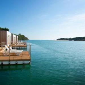 Marina Uno Floating Resort