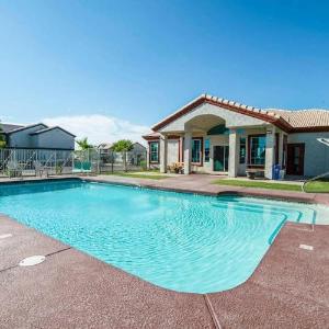 213- 2BR Apartment in Coolidge AZ w pool gym