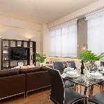 Lawrence House Serviced Apartment 
