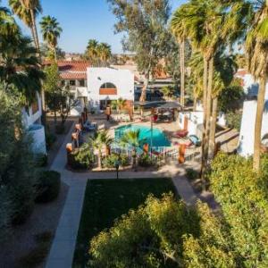 44B CASA GRANDE modern 1bd 1ba condo heated pool