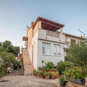 Apartments by the sea Supetar Brac - 14747