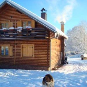 House with 3 bedrooms in Lohovo with furnished terrace 30 km from the slopes