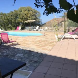 House with 2 bedrooms in Orgnac l'Aven with wonderful mountain view shared pool and furnished garden 7 km from the beach