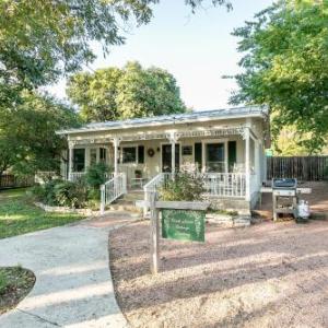 Creek Street Cottage