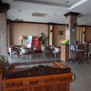 Seng Tawan Riverside Hotel