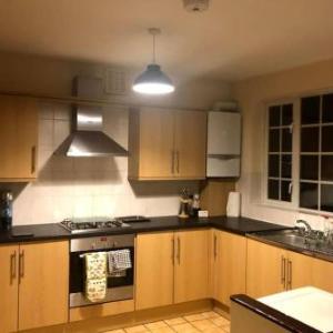 Spacious 5 bedroom house in Central East London E1