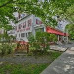 Tom Quick Inn Milford Pennsylvania