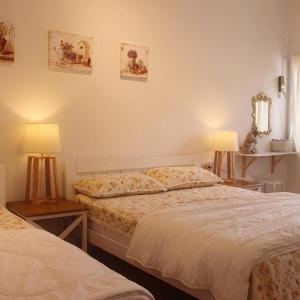 Secret Garden 9pax Rustic Homestay Near Jonker Chicken Rice Street Red House