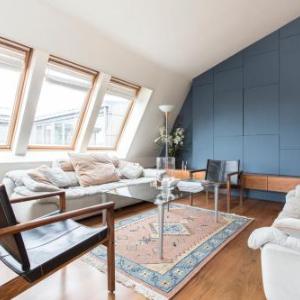 Lambs Conduit Street by Onefinestay