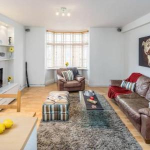 2 bed in amazing West London location