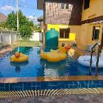 Friendly land pool villa