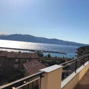 Apartment with 2 bedrooms in Villa San Giovanni with wonderful sea view furnished terrace and WiFi 50 m from the beach