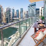 Stylish 2BR With Stunning Marina Views!