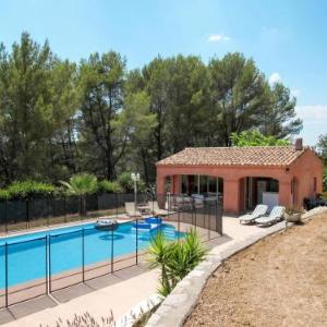 Holiday Home Le Cabanon - DRA170