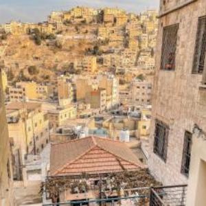 Villa Mira Guesthouse 1 - Downtown Central Amman - AL DIYRIH