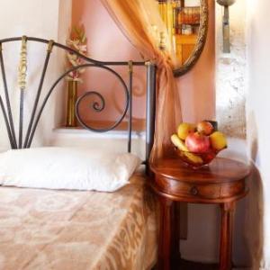 Archontiko Evgenia Studios & Suites Old Town Chania
