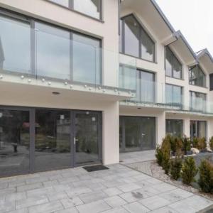 Apartamenty dla rodzin z sauną bawialnią i widokiem na Skrzyczne - Dream Apart Marron