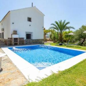 Amazing home in Algodonales with Outdoor swimming pool WiFi and 3 Bedrooms