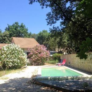 Villa with 3 bedrooms in Arpaillargues et Aureillac with private pool enclosed garden and WiFi