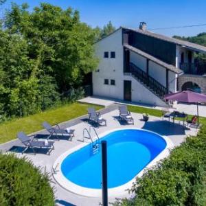 Amazing home in Vinica Breg w/ Outdoor swimming pool and 3 Bedrooms