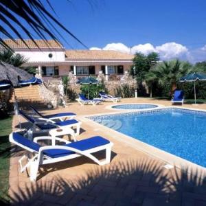 Apartment with one bedroom in Odiaxere with shared pool and furnished terrace 5 km from the beach