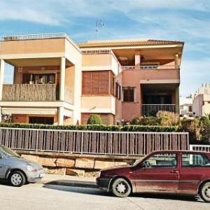 Three-Bedroom Apartment in Port d'Pollenca