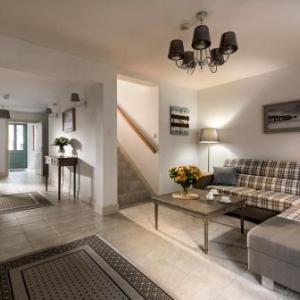 Domek na patio by Willa Marea