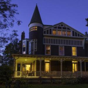Hotels Near The Breakers Newport Ri Concerthotels Hotels Near The Breakers Newport Ivy Lodge