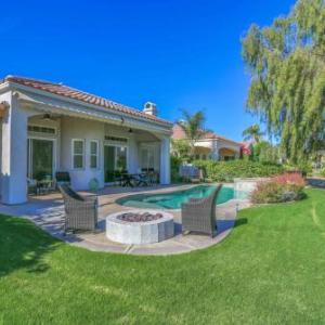 Mira Vista Lakefront Golf Villa