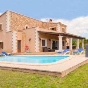 s'Horta Villa Sleeps 8 with Pool Air Con and WiFi