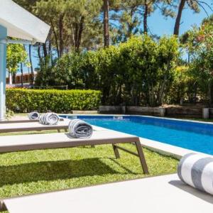 Villa Begoni Platina - Delightful 6 Bedroom Villa in Aroeira Golf Resort with Private Pool and Beaut