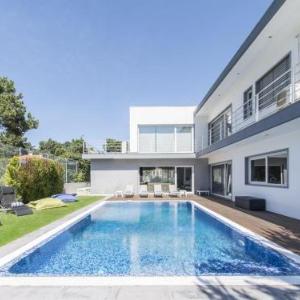 Villa Caldas Prata - Extraordinary 5 Bedroom Villa in Aroeira - Air Conditioning - Pool Table