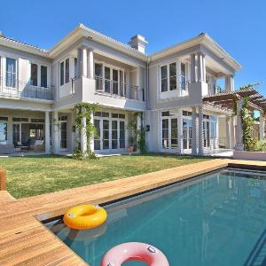 Stylish Villa with lots of space - Camps Bay