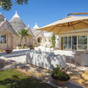 Trulli di Bouganville