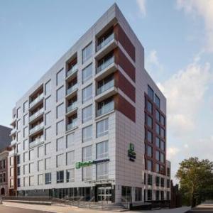 Holiday Inn Express & Suites Woodside LaGuardia Airport By IHG