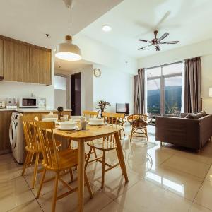 MUJI X Tiffany★City+HillView 3BR@Town★NetflixTVBox