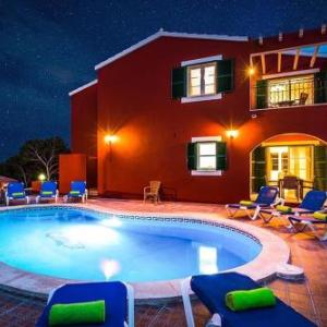 Cala Galdana Villa Sleeps 8 with Pool Air Con and WiFi