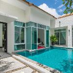 4-bedroom Nai Harn Villa Carte for rent