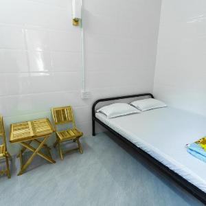 Double Room With Courtyard View and common kitchen