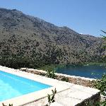 Cretan Lux Villa in Unrivaled Position in Kournas 