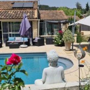 3 Studios indépendants dans villa terrasse jardin piscine