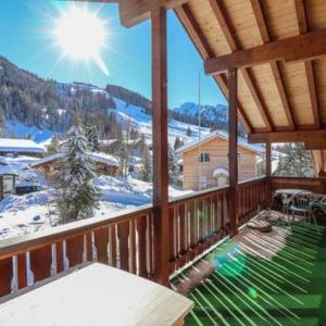 Penthouse apartment in the heart of Swiss Alps