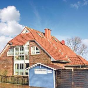 Three-Bedroom Holiday Home in Wurster Nordseekuste