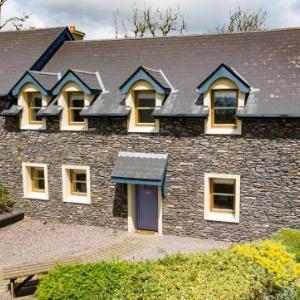 Dingle Courtyard Cottges Type B 3 Bed Sleeps 6