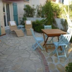 Villa 4 pièces lumineuse avec terrasse garage 6 couchages proche plage et commerces Narbonne-Plage - FR-1-409-19