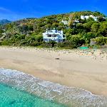 BEACHFRONT HOUSE GEREMEAS SARDEGNA