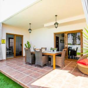 Villa Caletas Teguise - A Wonderful 4 Bedroom Villa - Perfect For A Large Group