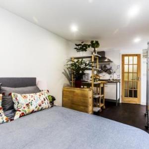 Recently renovated studio flat in trendy Brixton