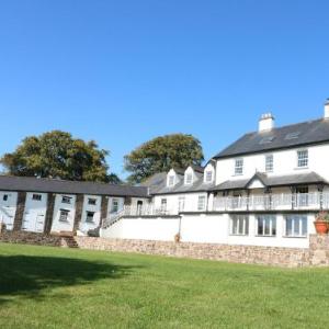 Shute Farm Apartment