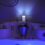 Romantic night. Cocoon with Jacuzzi near Sarlat.